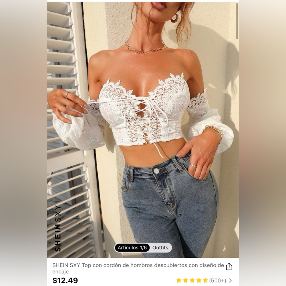 Beautiful crop top for the summer I’m selling cause is small to me